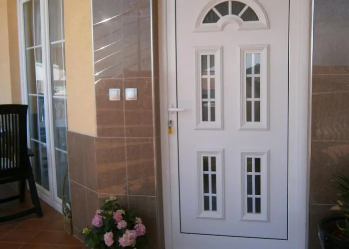 Beautiful Sanela For Relaxed Vacation