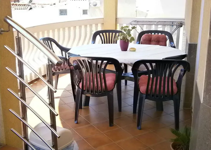 Gostinjska kuća Beautiful Sanela For Relaxed Vacation Vodice