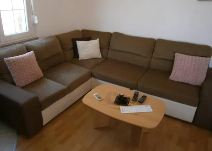 Gostinjska kuća Beautiful Sanela For Relaxed Vacation Vodice